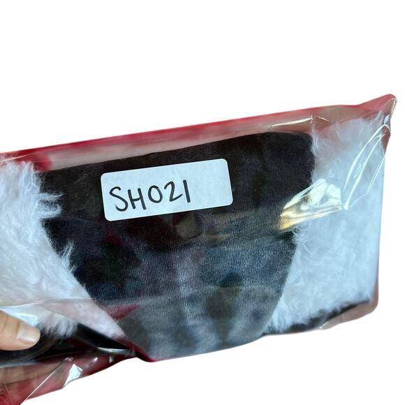 Handcrafted Tie-Dye Santa Hat - Picture 8 of 8